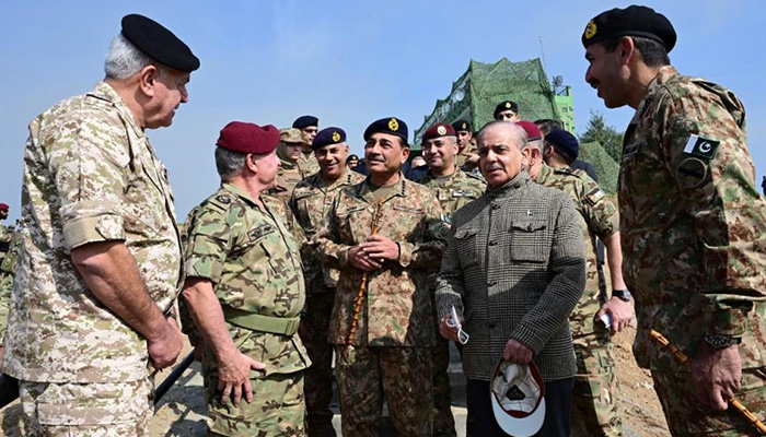 Jordan King Abdullah (centre-left), COAS Field Marshal Syed Asim Munir (centre), and PM Shehbaz Sharif during visit to Tilla Field Firing Ranges. — ISPR