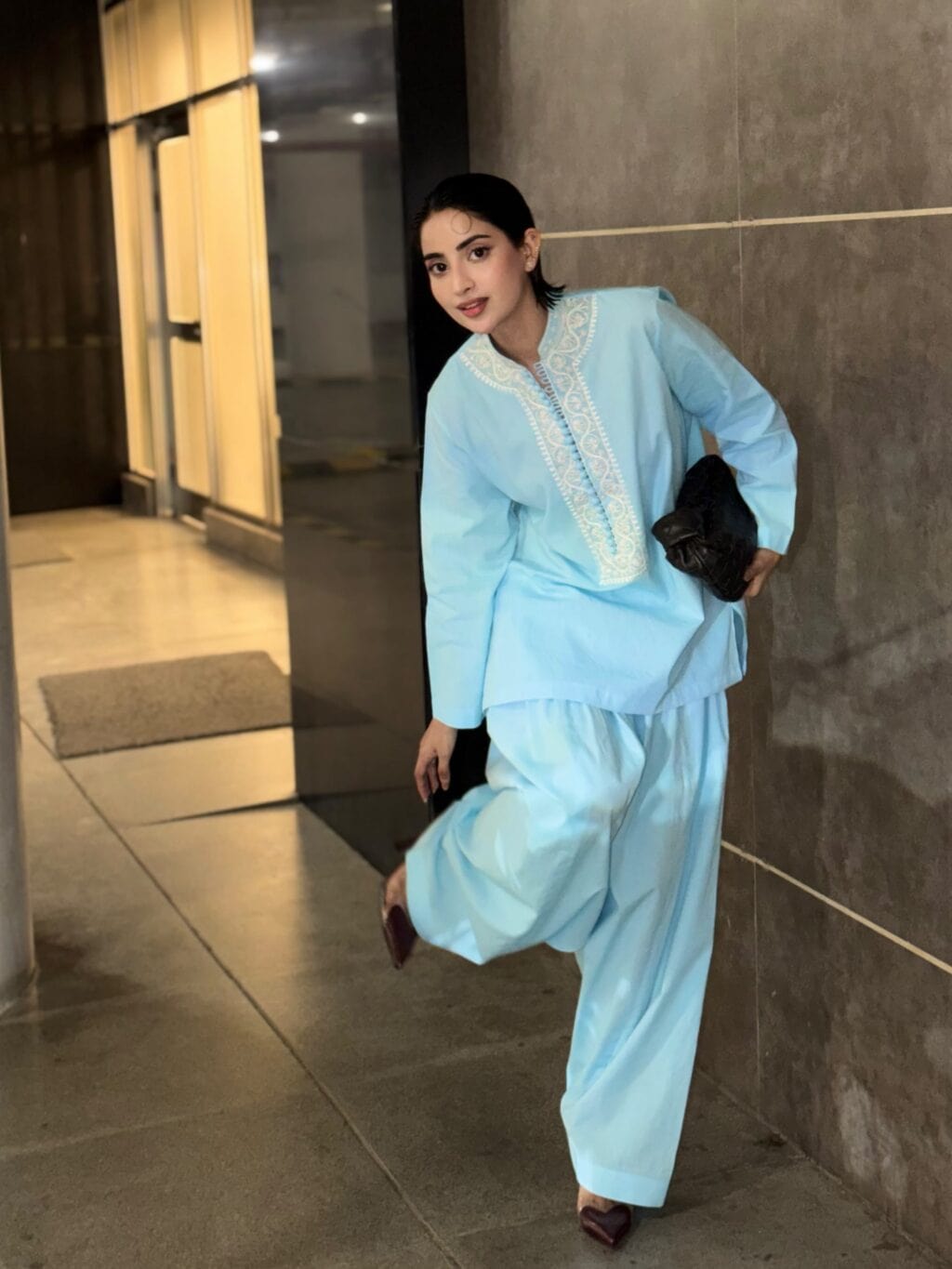 Saboor Aly Styles In Men’s Clothes – Public Reacts